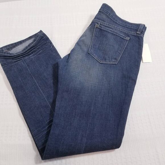 Old Navy Low Waist Straight Leg Relaxed Jeans - Picture 2 of 11